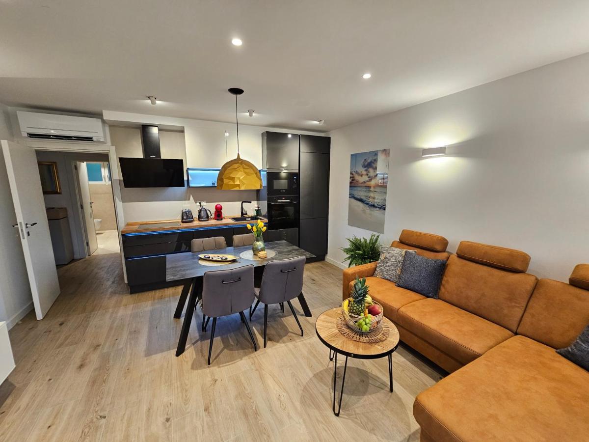 Luxury Spacious Apartment Maringo Split Exterior photo