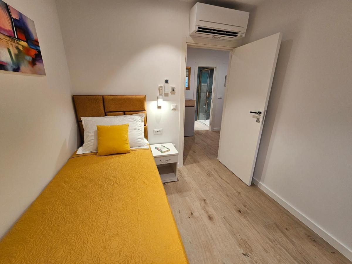 Luxury Spacious Apartment Maringo Split Exterior photo