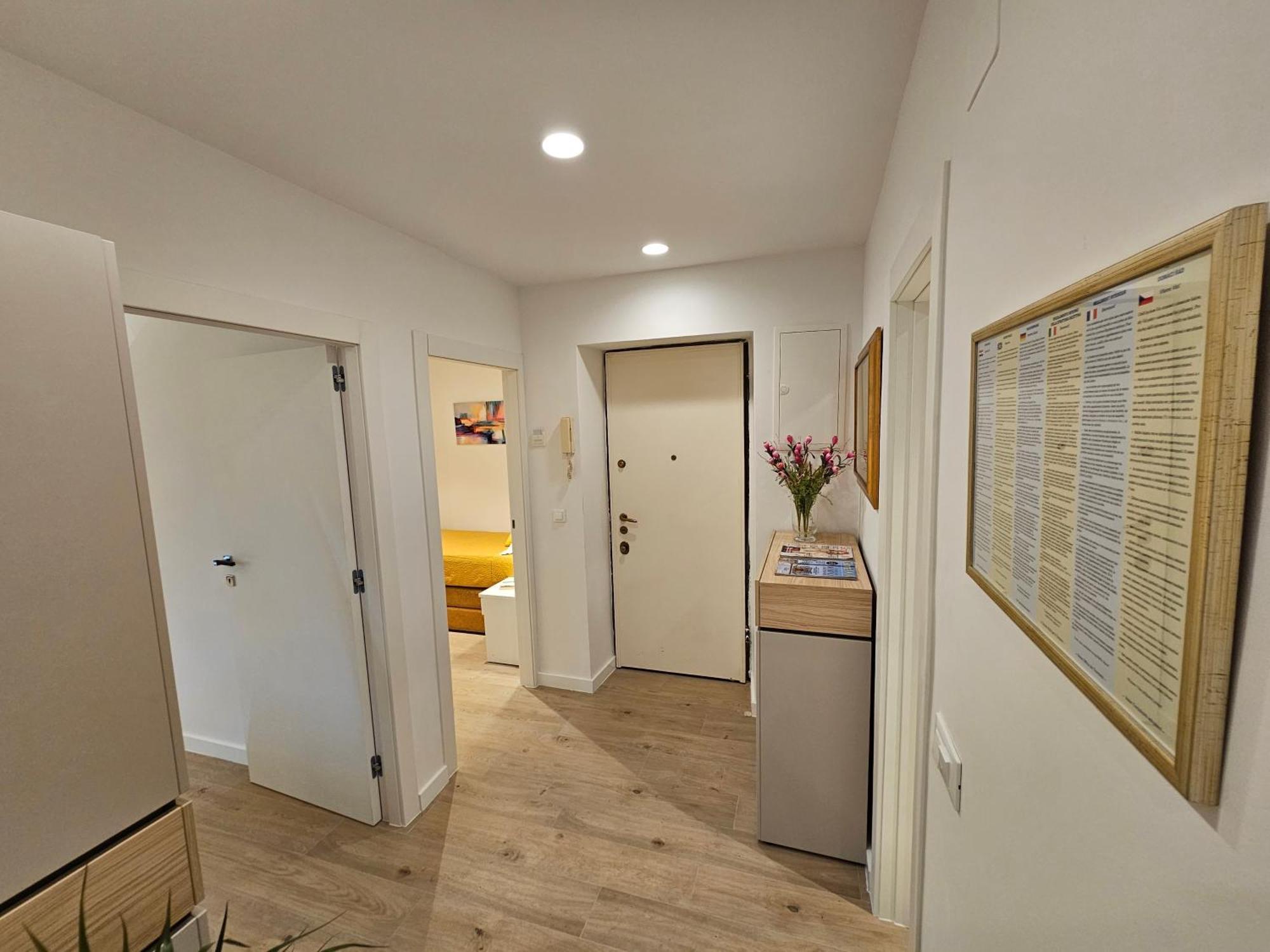 Luxury Spacious Apartment Maringo Split Exterior photo